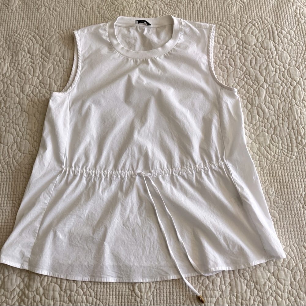 Peserico white sleeveless cotton top with tie at waist